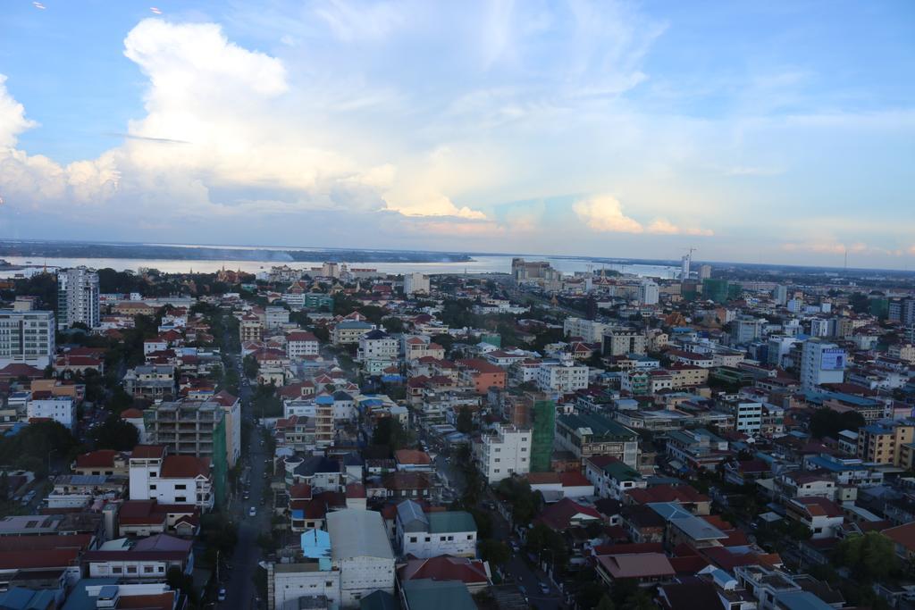 Tama Hotel Phnom Penh Tower Værelse billede